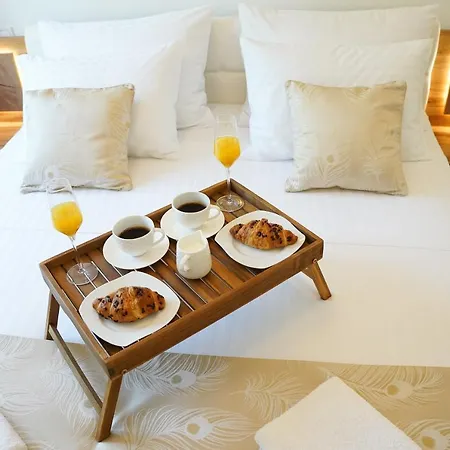 Apartment 3d By The Sea With Pool And Included Breakfast Kastela