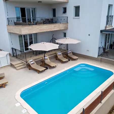 3d By The Sea With Pool And Included Breakfast Kastela