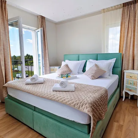 3d By The Sea With Pool And Included Breakfast Apartment