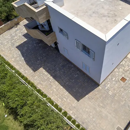 Elegant House 3d By The Sea With Pool And Included Breakfast *