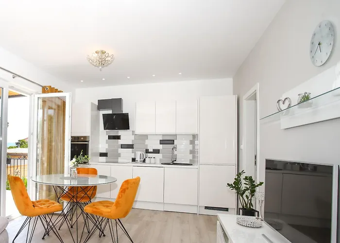 Appartamento Elegant House 3d By The Sea With Pool And Included Breakfast *